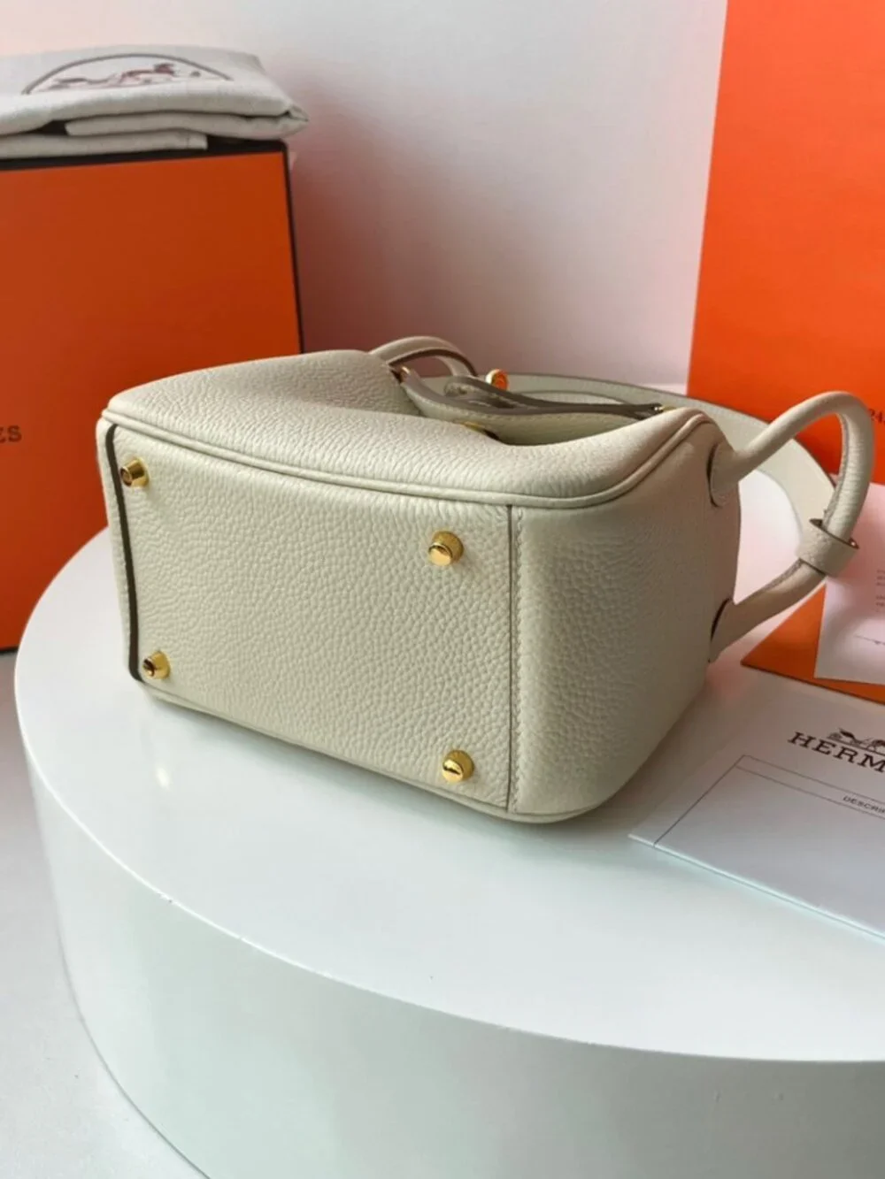 Classic Hermes Bags: A Stylish and Versatile Choice for Elegance